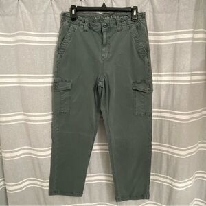 AMERICAN EAGLE / Ladies Green Cargo Straight Leg High Rise Pants Size 10 Short